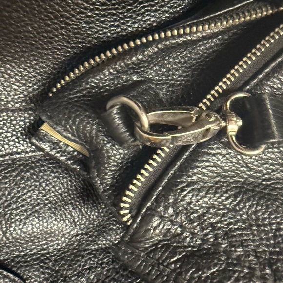 Isabella Fiore large black leather tote EUC-GUC minor wear on straps - Picture 13 of 16